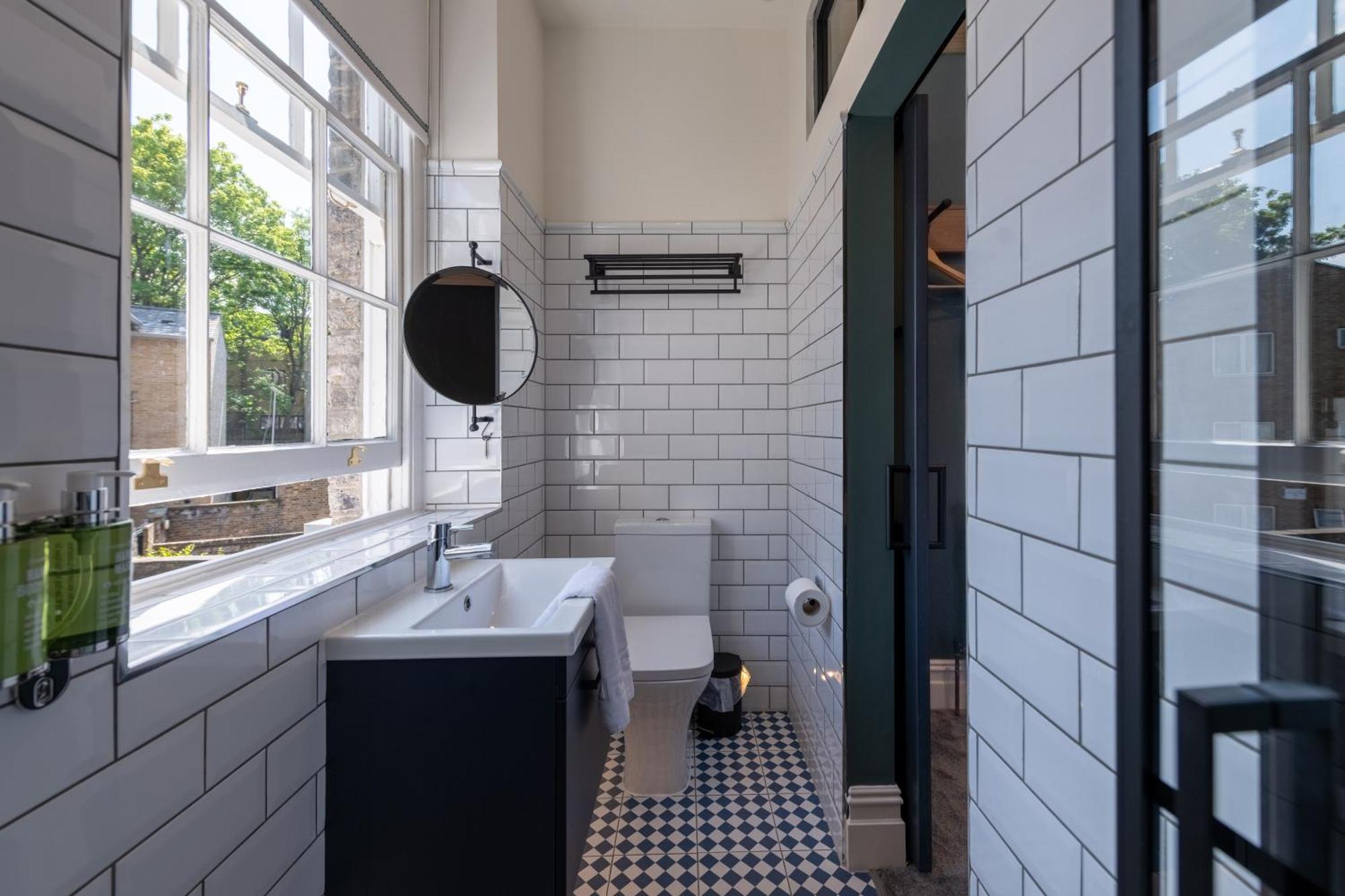 The Crown Pub & Gasthof 4*
